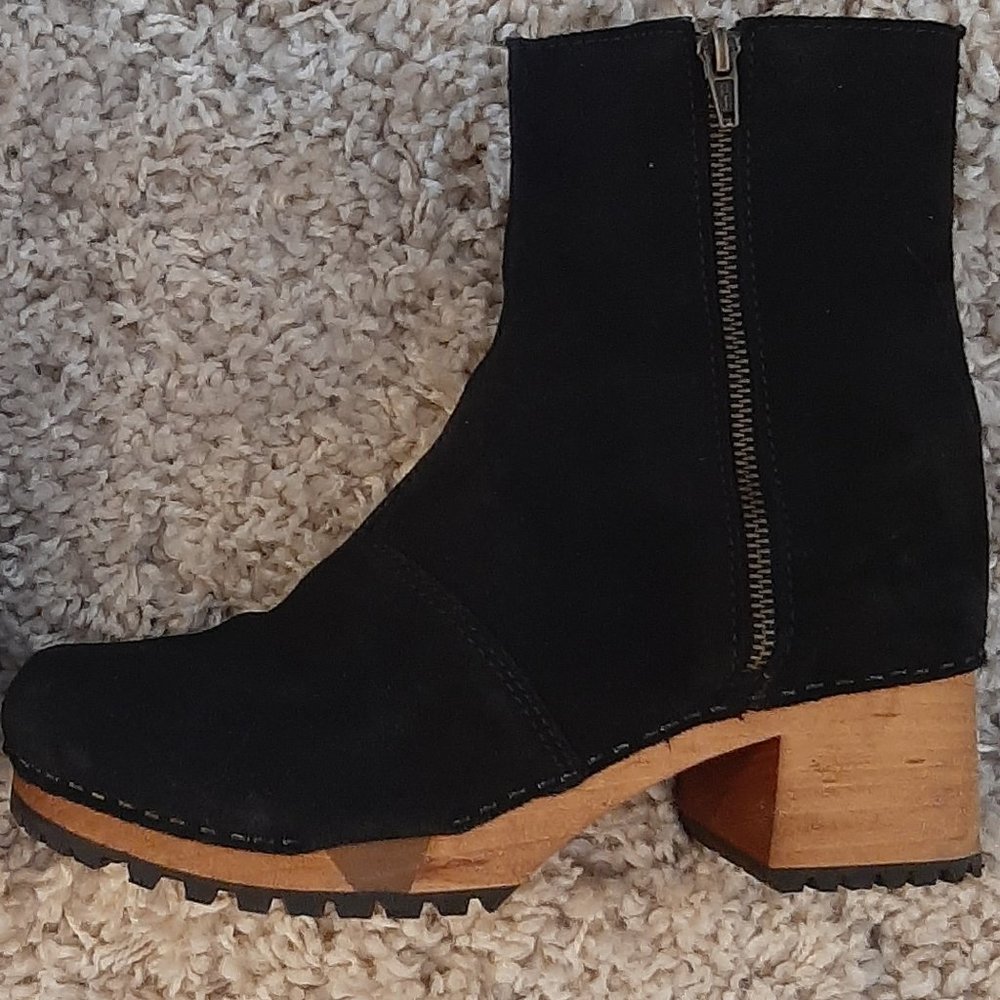 Sanita Uma Black Suede Boots Size 40